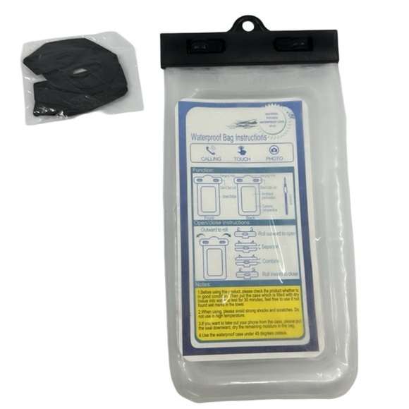 Universal Waterproof Phone Pouch - Fits Screens 5.2in to 6.0in, IPX8 Certified - Picture 2 of 3